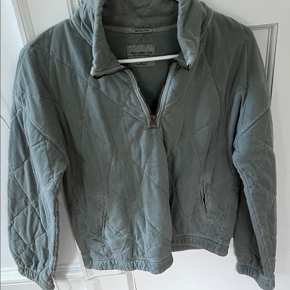 Women's Quilted Jacket in Olive Green